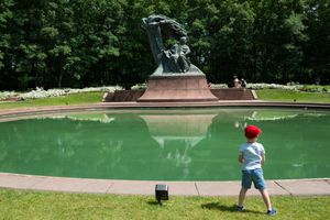Zniżki w Warszawie. Jak uzyskać Kartę Warszawiaka?