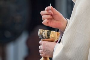 Kościół podnosi opłaty za mszy w konkretnej intencji
