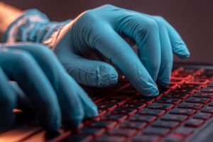 Tak działają cyberprzestępcy. W 2023 roku ponad milion skradzionych danych