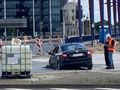 Auto w betonie