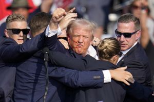 Trump postrzelony