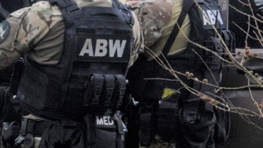 ABW zatrzymało trzech mężczyzn