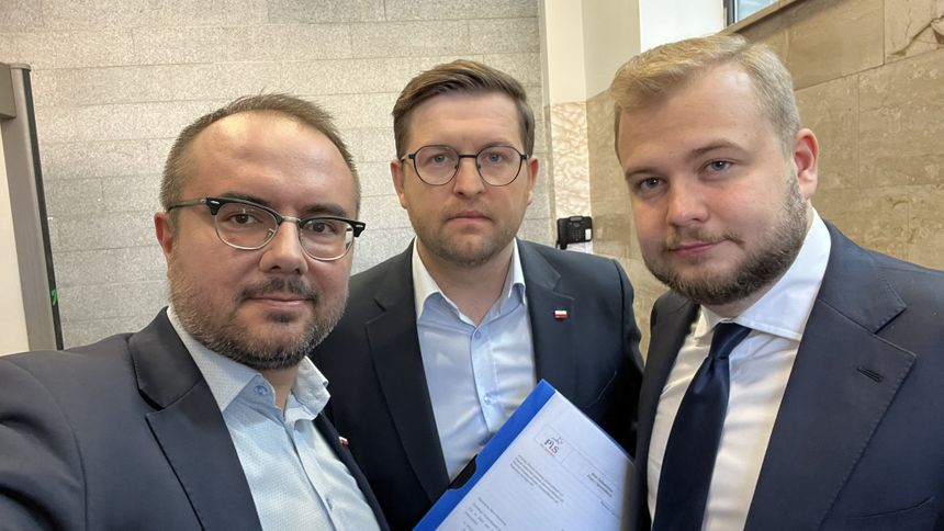 pis