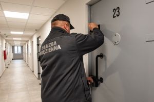 20 tys. więźniów wyjdzie wcześniej na wolność