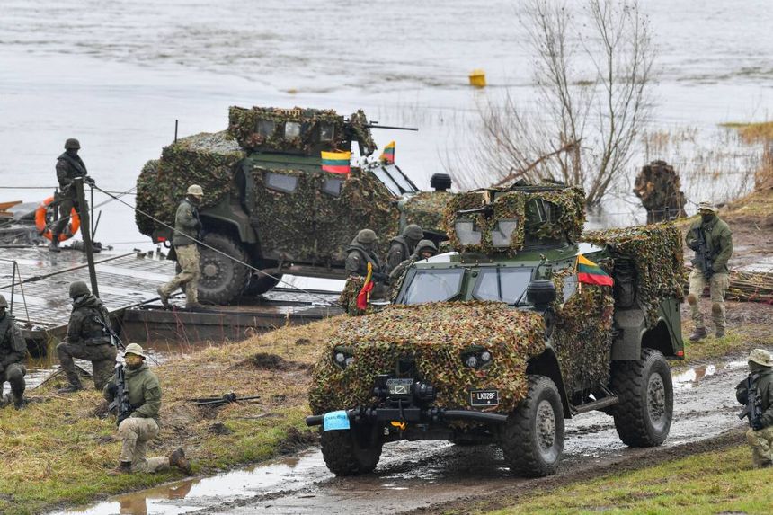 Ćwiczenia wojskowe NATO Steadfast Defender