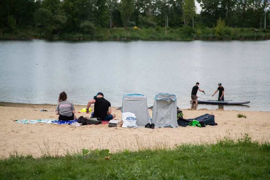 Ludzie na plaży
