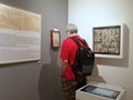 Turysta w muzeum