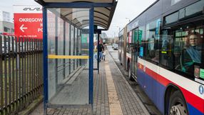 Autobus na przystanku w Bydgoszczy