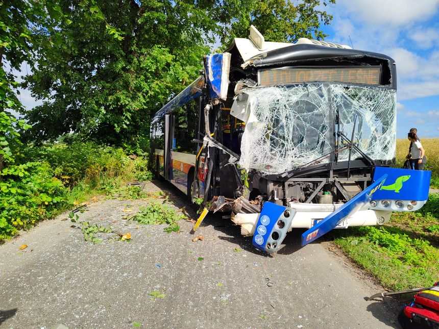 Wypadek autobusu w Kusowie pod Bydgoszczą