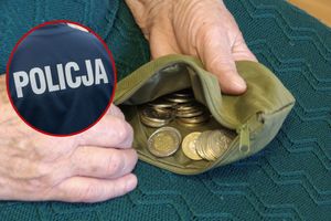 seniorka trzyma w ręku portfel/policja