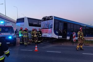 zderzenie autobusów w Krakowie