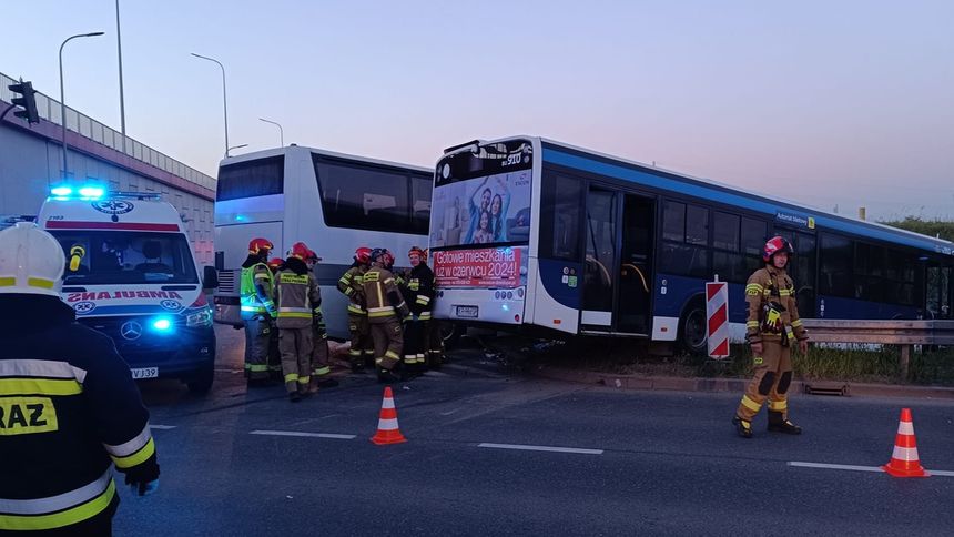 zderzenie autobusów w Krakowie