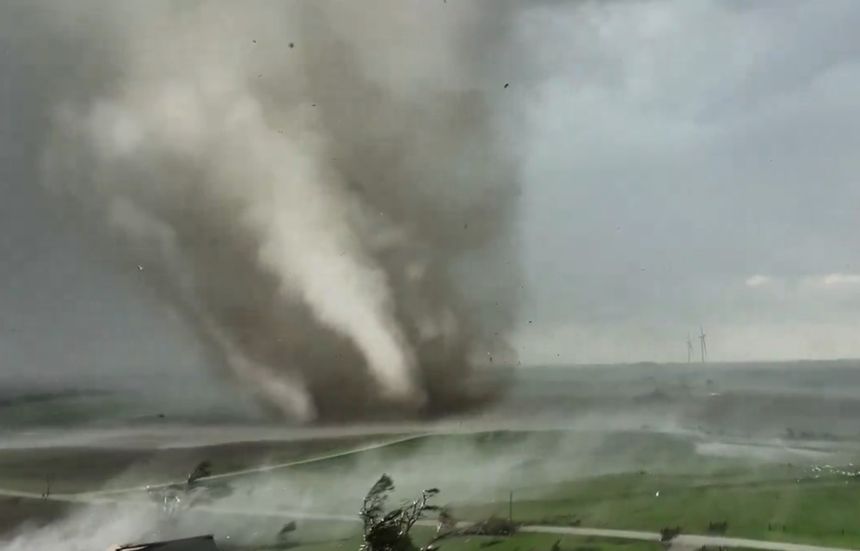 ogromne tornado w USA