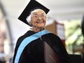 Seniorka skończyła studia