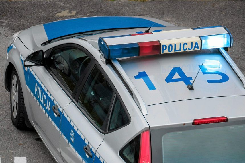 radiowóz policyjny, zdj. ilustracyjne