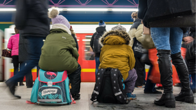 Opaski dla uczniów w metrze?