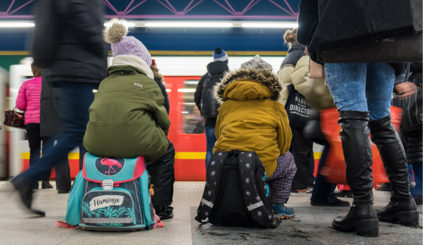 Opaski dla uczniów w metrze?
