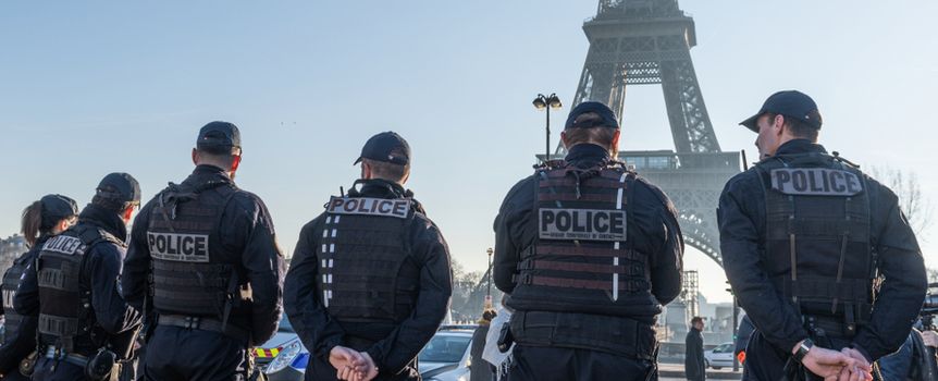 Policjanci w Paryżu