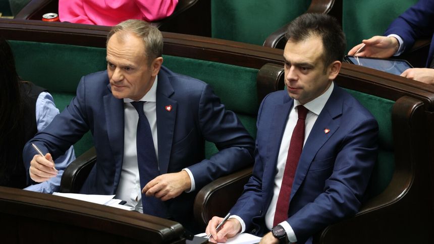 Donald Tusk, Andrzej Domański