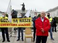 Happening OPZZ przed Palacem Prezydenckim dot. emerytur stażowych 
