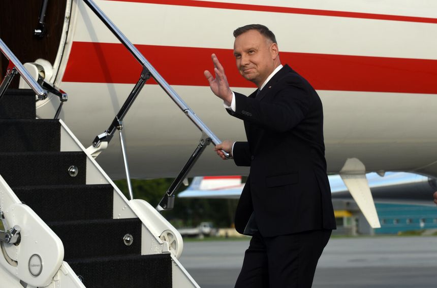 Andrzej Duda samolot usterka