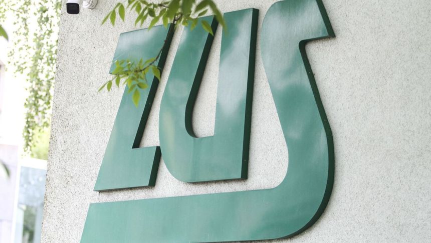 ZUS logo