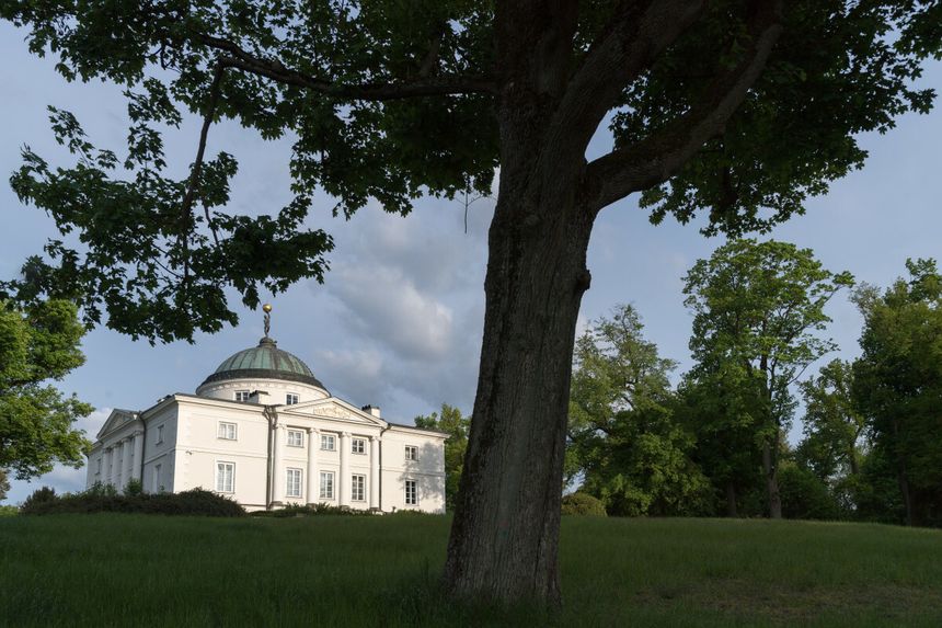 Pałac Lubostroń