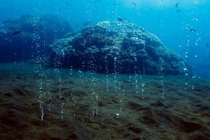 Kominy hydrotermalne na dnie oceanu