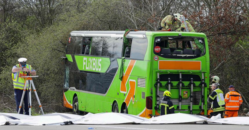 Wypadek Flixbusa