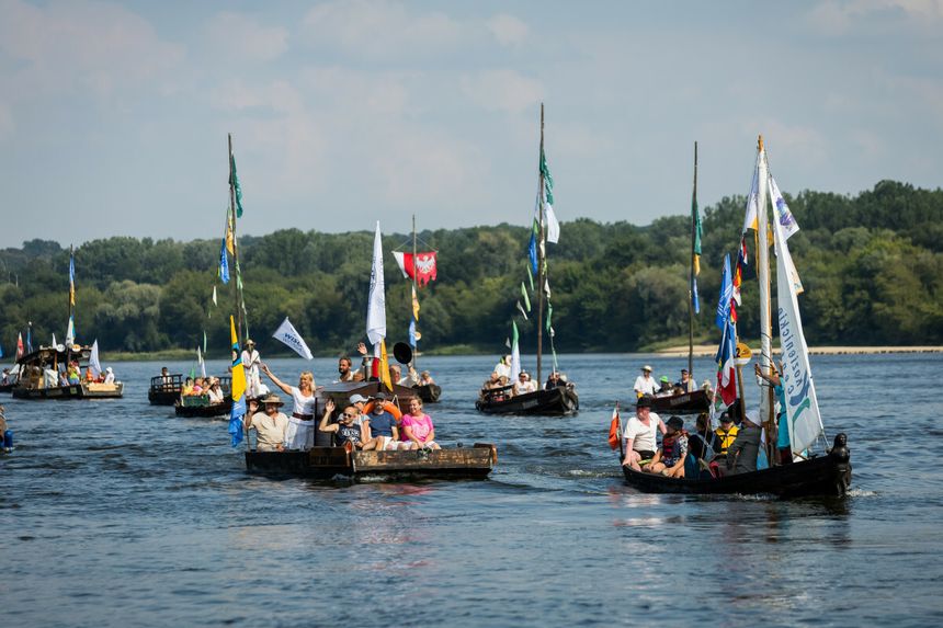 Parada łodzi podczas Festiwalu Wisły