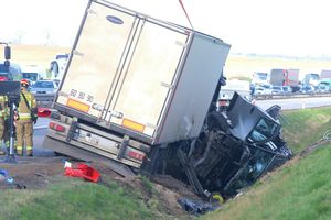Wypadek A4 jarostów