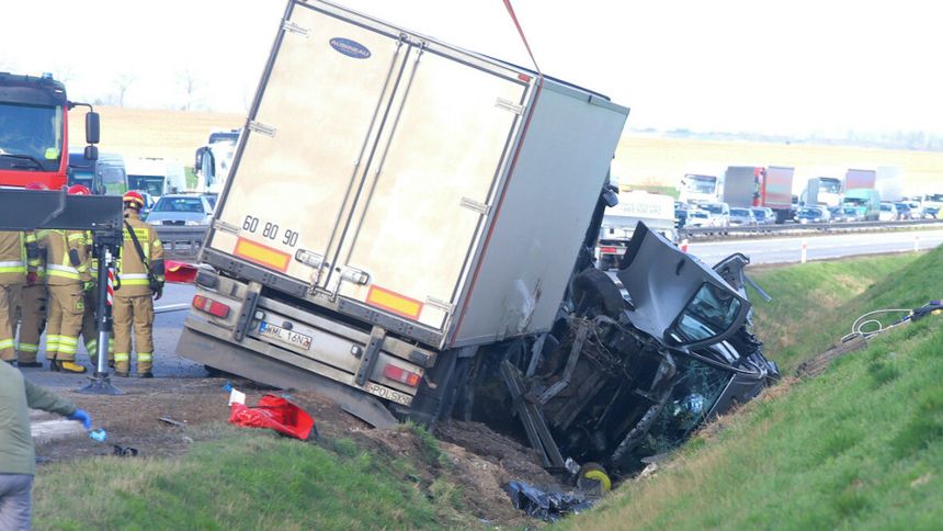 Wypadek A4 jarostów