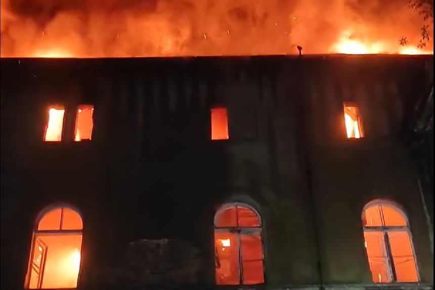 Pożar w zabytkowym pałacu we Wrocławiu