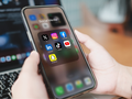 Telefon komórkowy z aplikacjami 