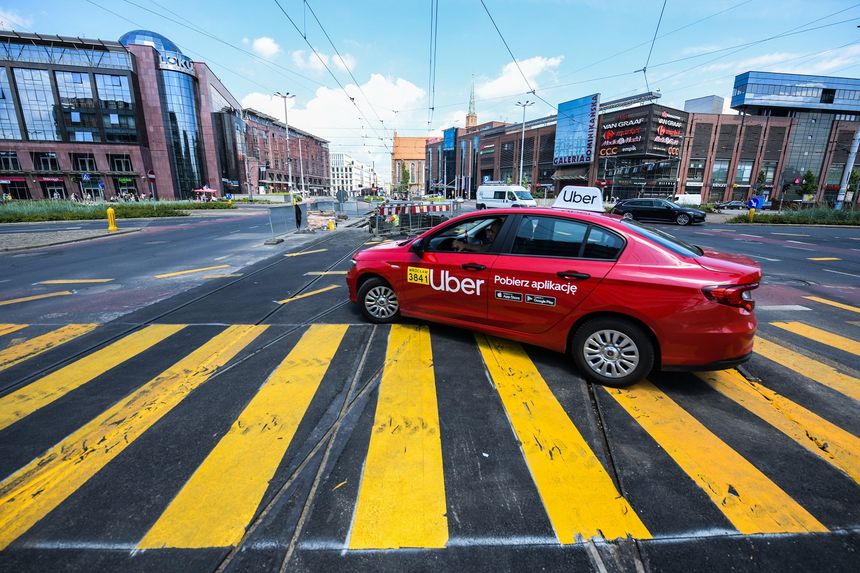 Uber na przejściu