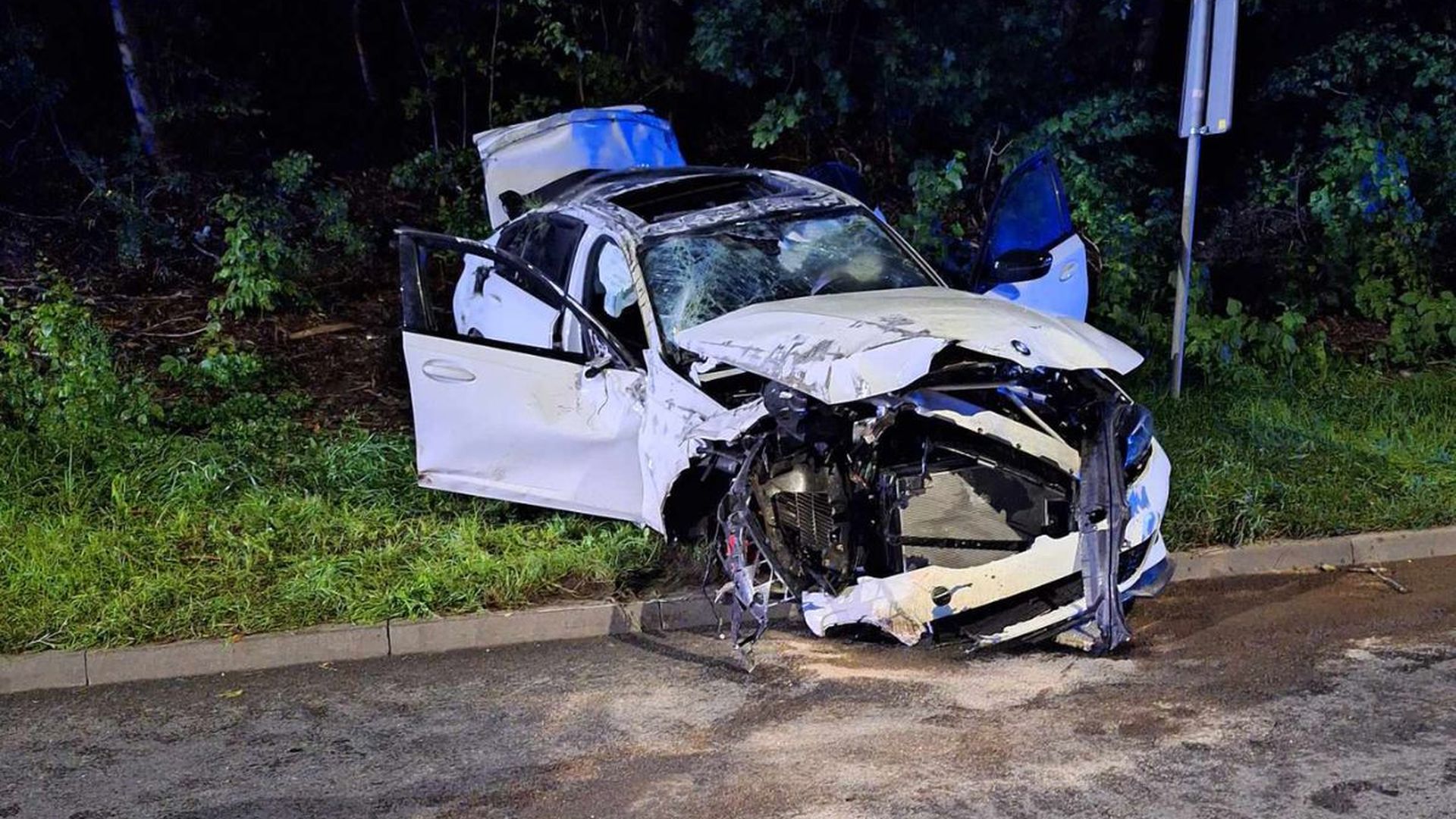 Tragiczny Wypadek W Po czynie Zdroju Nie yje 37 letni Kierowca Bmw Tragiczny Wypadek W Po czynie Zdroju Nie yje 37 letni Kierowca Bmw