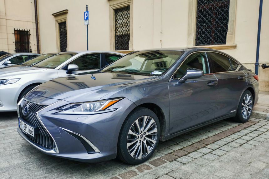 Lexus