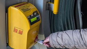 kasownik w autobusie