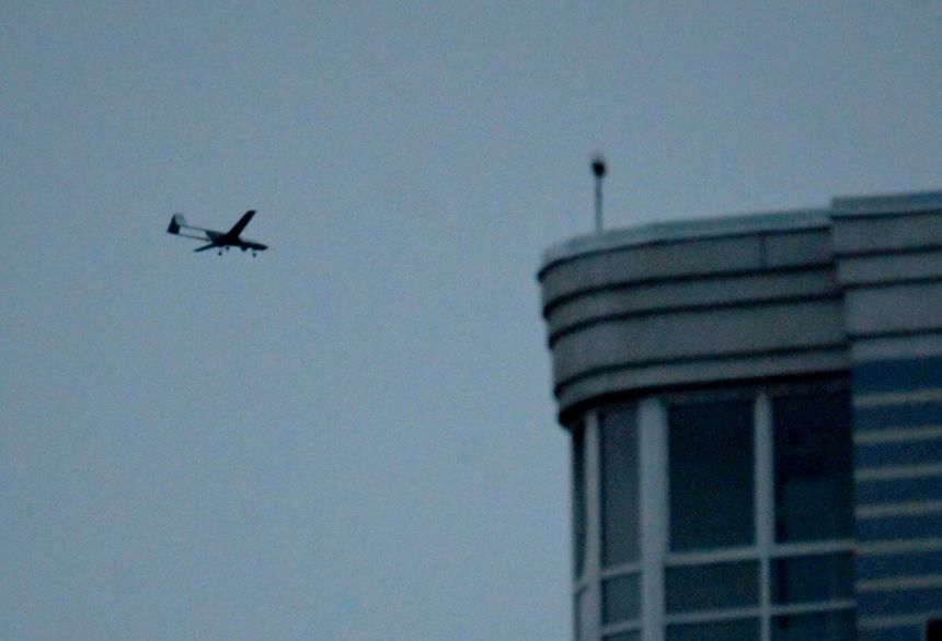 Dron w powietrzu