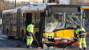 Warszawa wypadek autobusu i bmw