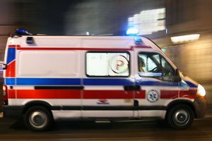 Warszawa wypadek karetki