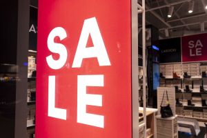 Promocja w sklepie/przecena/wyprzedaż/sale