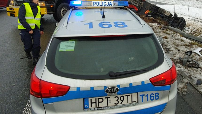 Policja na miejscu wypadku