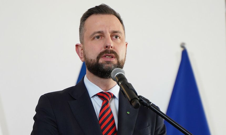 Obiekt spadł we wsi Miłakowo. Reakcja MON