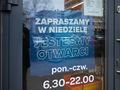 kartka o otwarciu sklepu w niedzielę