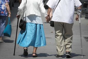 Muszą dorabiać do emerytury, by przeżyć. W tym kraju co trzeci obywatel jest seniorem