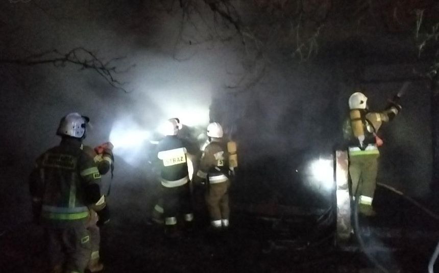Pożar drewnianego domu w Bedlnie