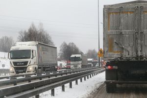 Utrudnienia na A4
