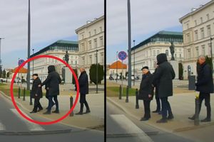 Kaczyński omal nie wszedł pod auto