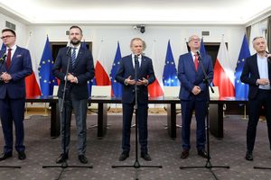 Nowego świadczenia nie ma w umowie koalicyjnej. „To nie exposé”